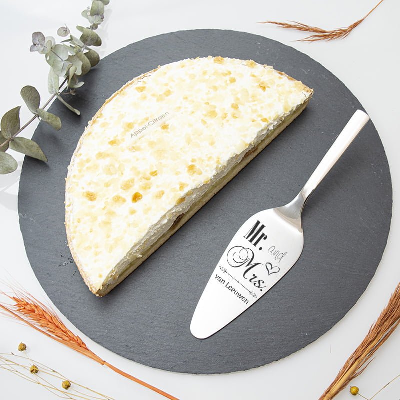 Tortenhebergravur, ideal für personalisierte Geschenke mit Ihrem eigenen Design oder Logo.