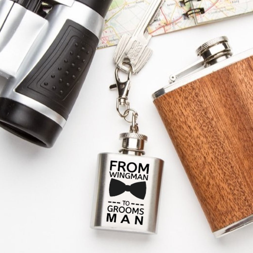 Flachmann Schlüsselanhänger mit Gravur, ideal für personalisierte Geschenke mit Ihrem eigenen Design oder Logo.