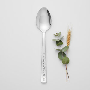 Dessertlöffel Gravur mit Ihrem eigenen Design, ideal für einzigartige Geschenke.