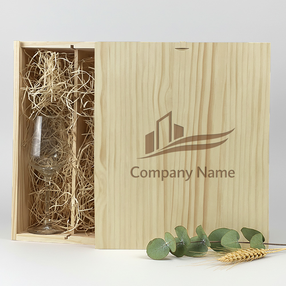 Weinpaket mit eingravierten Weißweingläsern, 3 Fächer. professionell und personalisiert