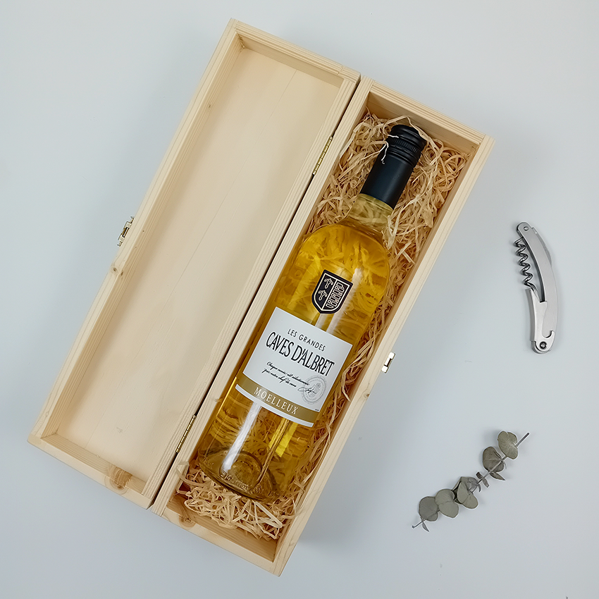 Leichte Weinkiste 1 Fach Gravur offen | Personalisierte Geschenke Luxuriöse Weinkiste mit Gravur und Verschluss, einzelnes Fach, festliches und persönliches Geschenk.